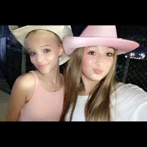 Meet your Posher, Mckenna